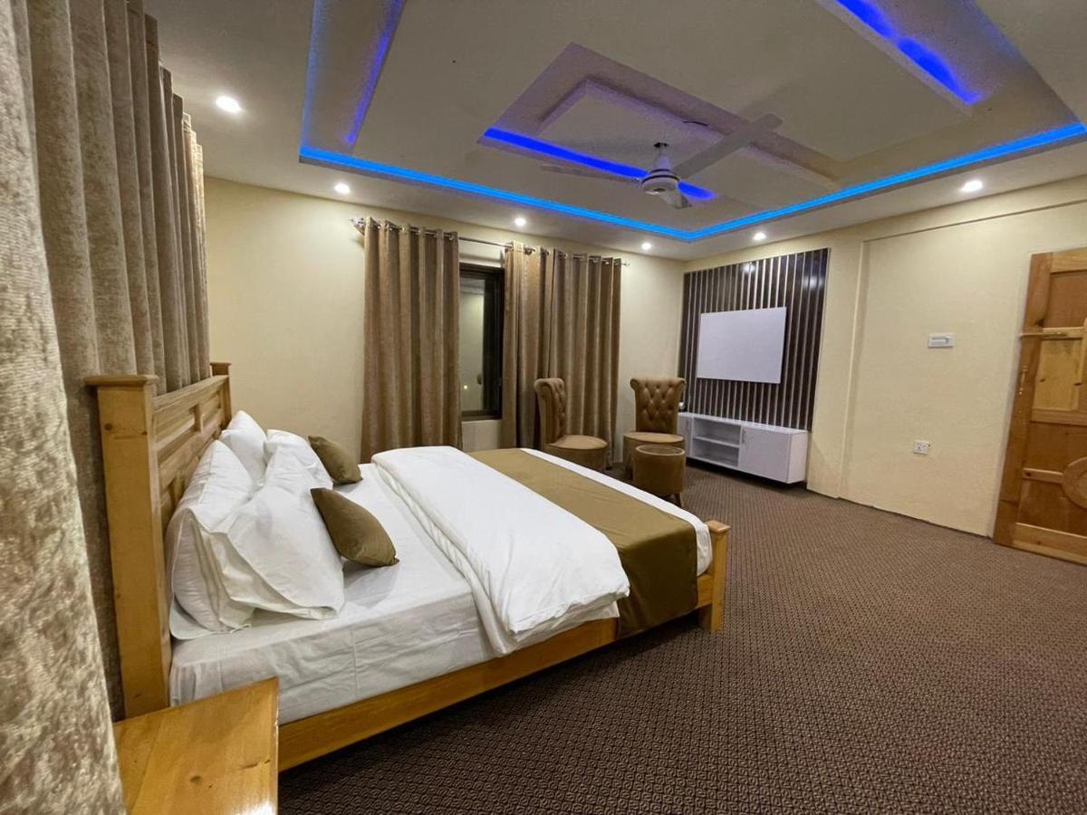 Skardu Saraye Hotel & Resort Екстер'єр фото
