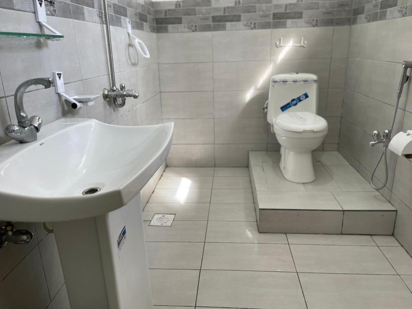 Skardu Saraye Hotel & Resort Екстер'єр фото