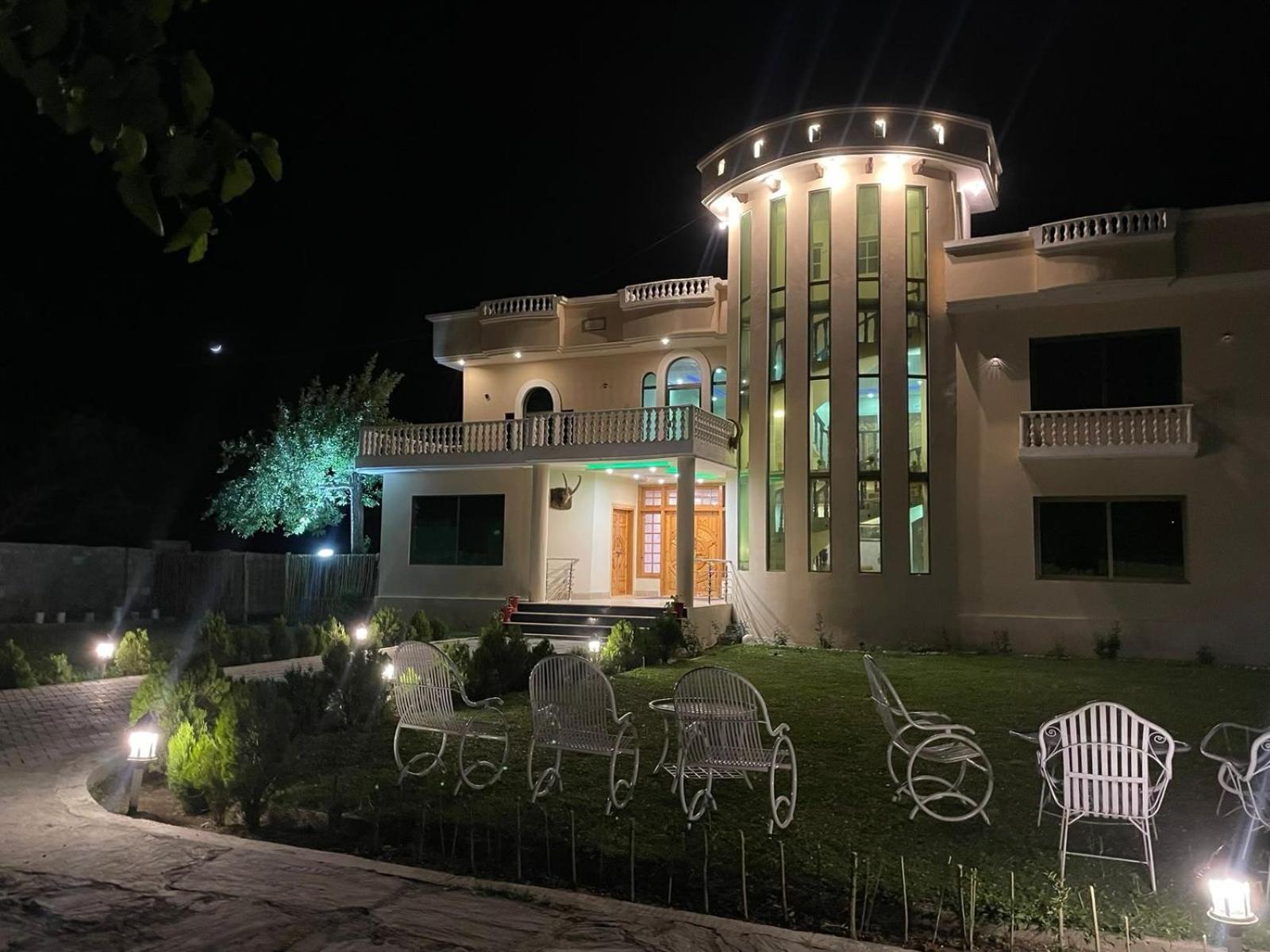 Skardu Saraye Hotel & Resort Екстер'єр фото